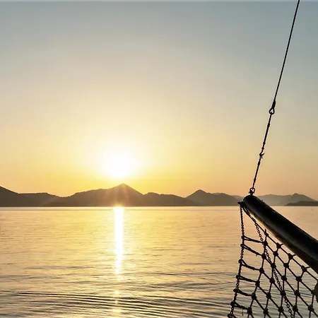 Rhythm Floating Hostel - Zadar Exterior photo