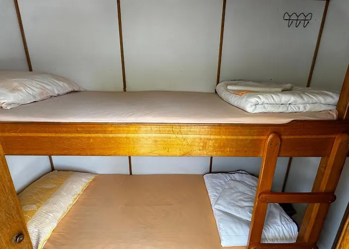Rhythm Floating Hostel - Zadar